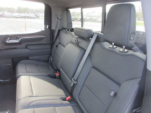 New 2026 GMC Sierra 1500 SLT w/ SLT Premium Plus Package image 14