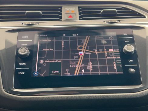 Used 2024 Volkswagen Tiguan SEL R-Line image 25