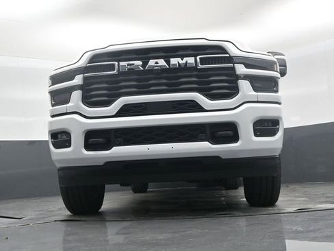 New 2026 RAM 2500 Big Horn AWD/4WD image 40