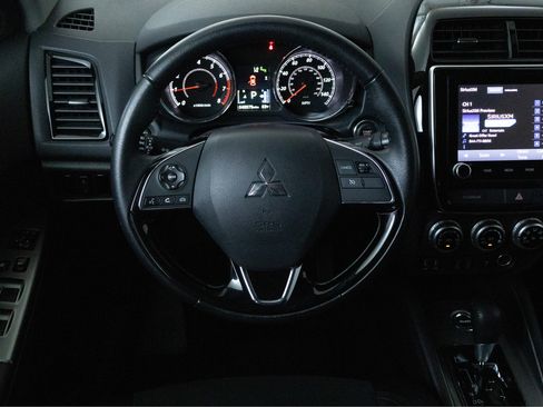 Used 2024 Mitsubishi Outlander Sport SE AWD/4WD image 11