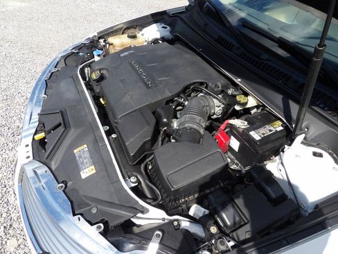 Used 2014 Lincoln MKZ AWD image 26
