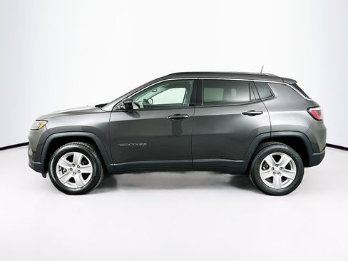 Used 2022 Jeep Compass Latitude image 4