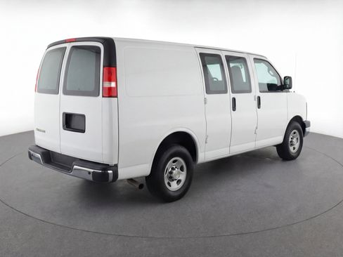 Used 2025 Chevrolet Express 3500 LT w/ LT Preferred Equipment Group image 9