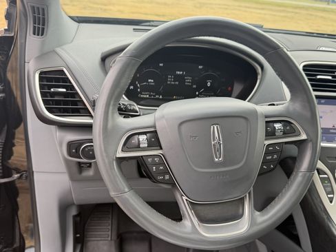 Used 2020 Lincoln Nautilus Reserve w/ Equipment Group 201A FWD image 33