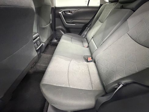 Certified 2022 Toyota RAV4 XLE w/ Carpet Mat Package (TMS) AWD/4WD image 39