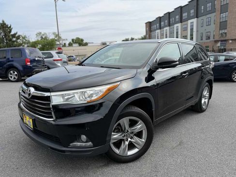 Used 2016 Toyota Highlander Limited AWD/4WD image 3