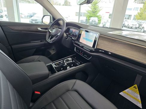 New 2025 Volkswagen Atlas Cross Sport SEL R-Line image 30