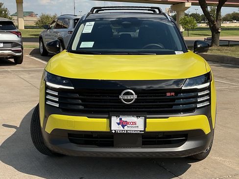 New 2026 Nissan Kicks SR FWD image 3