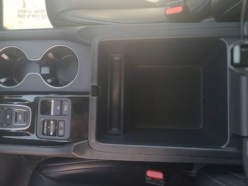Used 2025 Honda Pilot EX-L image 22