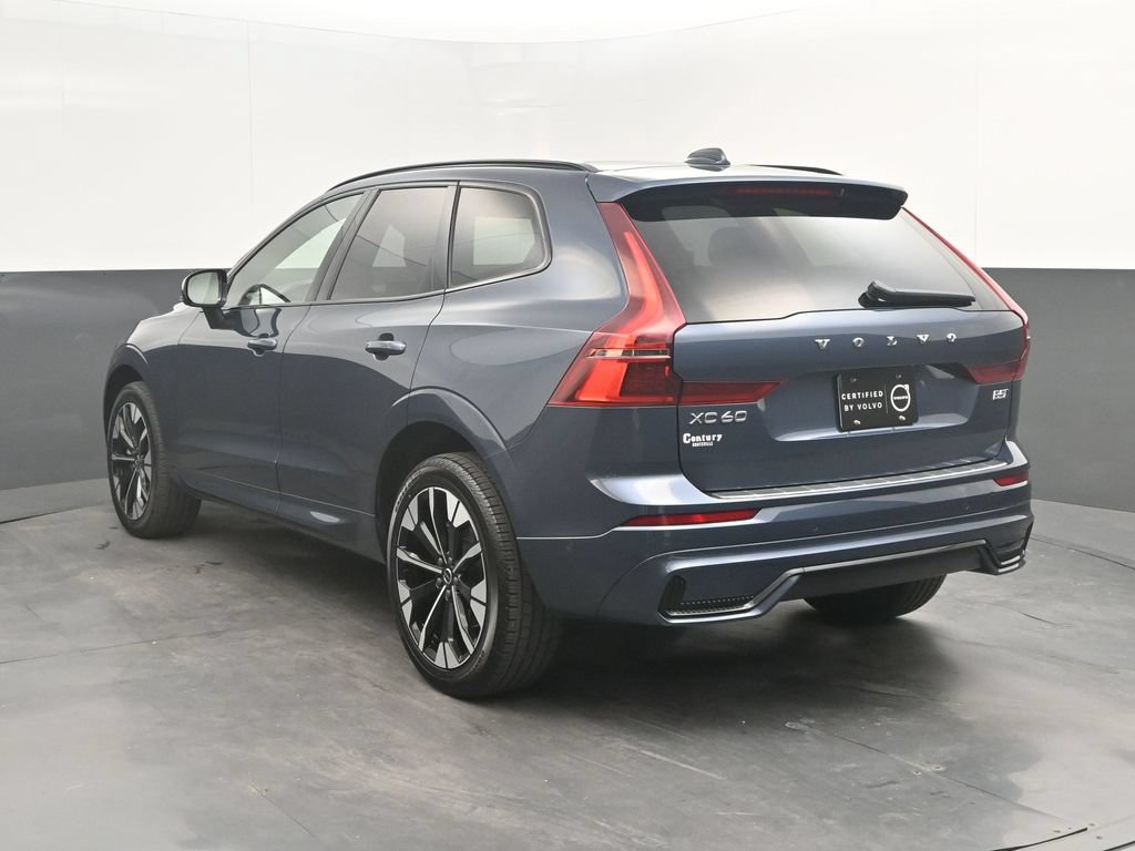 Certified 2026 Volvo XC60 B5 Plus AWD/4WD image 3