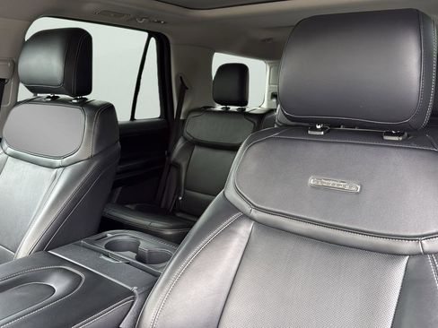 Certified 2025 Ford Expedition Platinum AWD/4WD image 10
