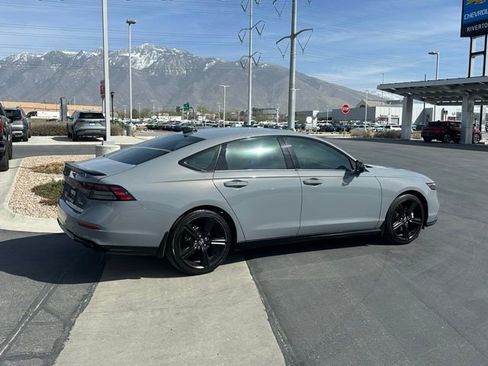 Used 2023 Honda Accord Sport image 15