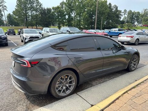 Used 2025 Tesla Model 3 Long Range RWD image 2