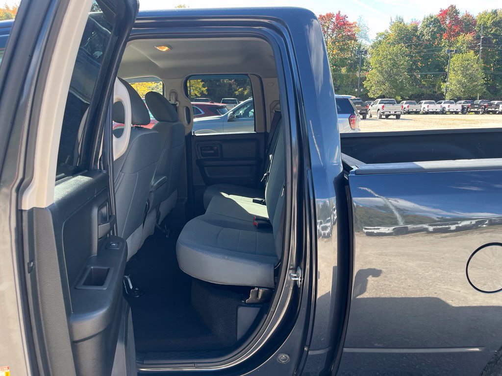 Used 2018 RAM 1500 ST w/ SXT Appearance Group AWD/4WD image 27