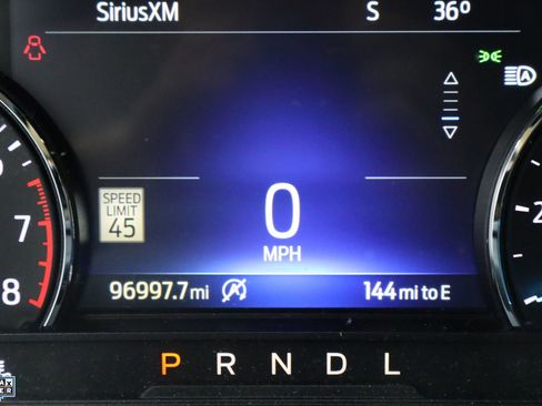 Used 2021 Ford Explorer XLT w/ Equipment Group 202A image 13