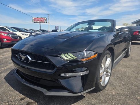Used 2018 Ford Mustang Premium w/ Equipment Group 201A RWD image 21