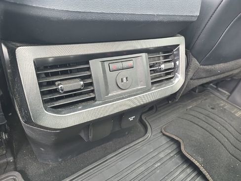 Used 2024 Ford F250 Platinum image 12