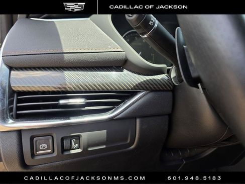 Certified 2023 Cadillac XT4 Sport FWD image 20