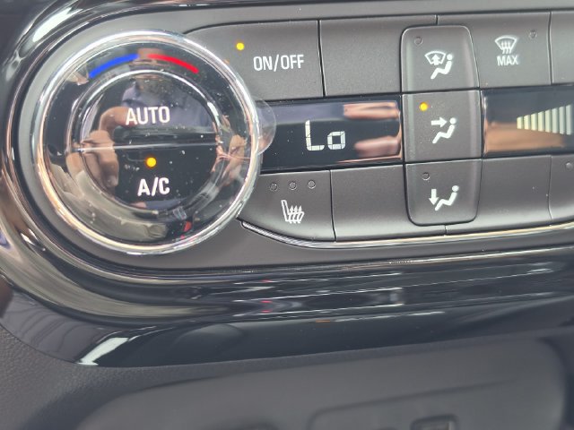 New 2026 Chevrolet Trax RS w/ Sunroof Package FWD image 27