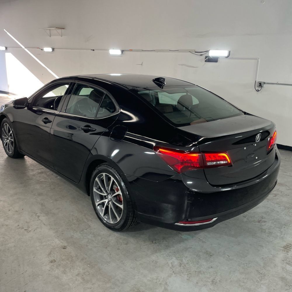 Used 2015 Acura TLX w/ Technology Package FWD image 4