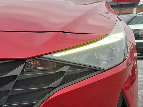 Used 2021 Hyundai Elantra SEL image 8