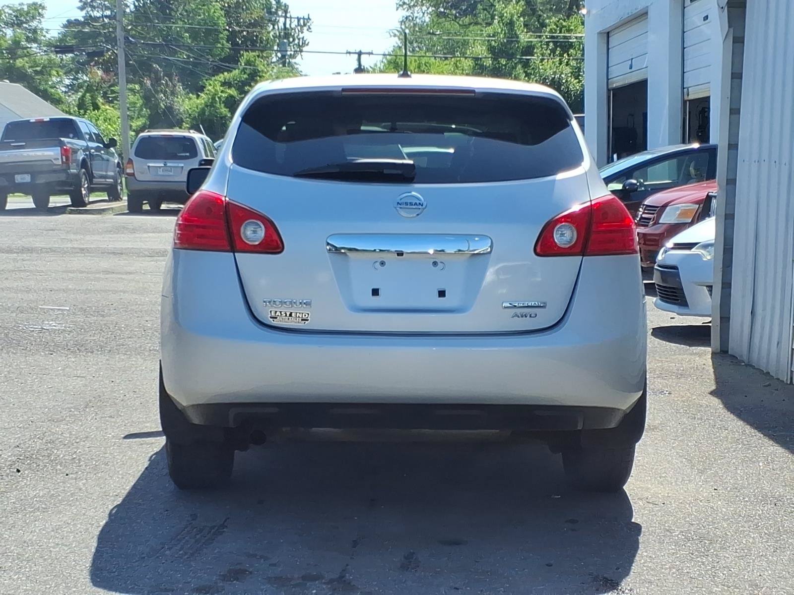Used 2013 Nissan Rogue S w/ Special Edition Pkg AWD/4WD image 4