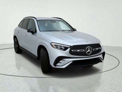 Certified 2026 Mercedes-Benz GLC 300 4MATIC image 4