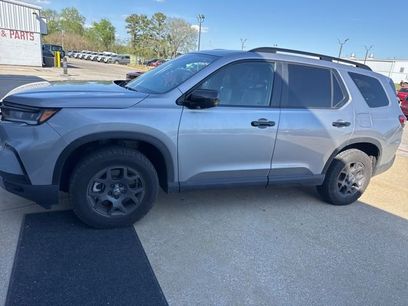 Used 2025 Honda Pilot TrailSport
