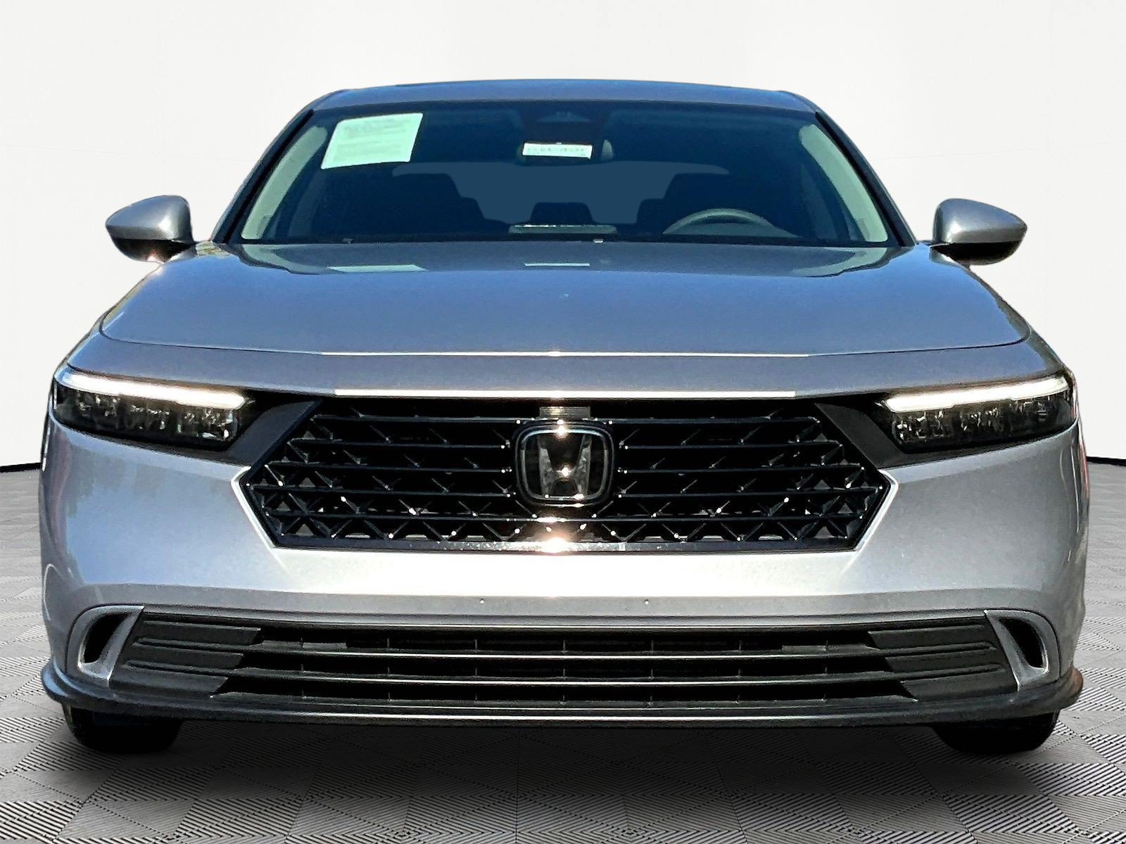 Used 2024 Honda Accord EX image 2