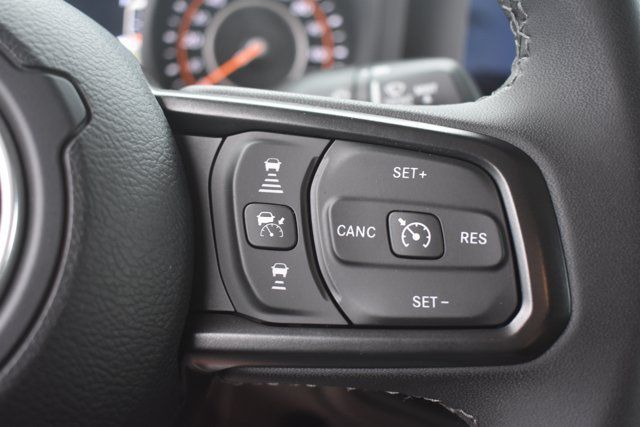 Used 2025 Jeep Gladiator Sport AWD/4WD image 20