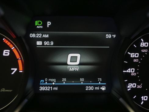 Used 2020 Alfa Romeo Stelvio Ti Sport w/ Quick Order Package 22S Sport image 42