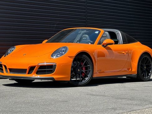 Used 2018 Porsche 911 Targa 4 GTS image 1
