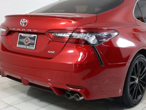 Used 2021 Toyota Camry XSE image 39