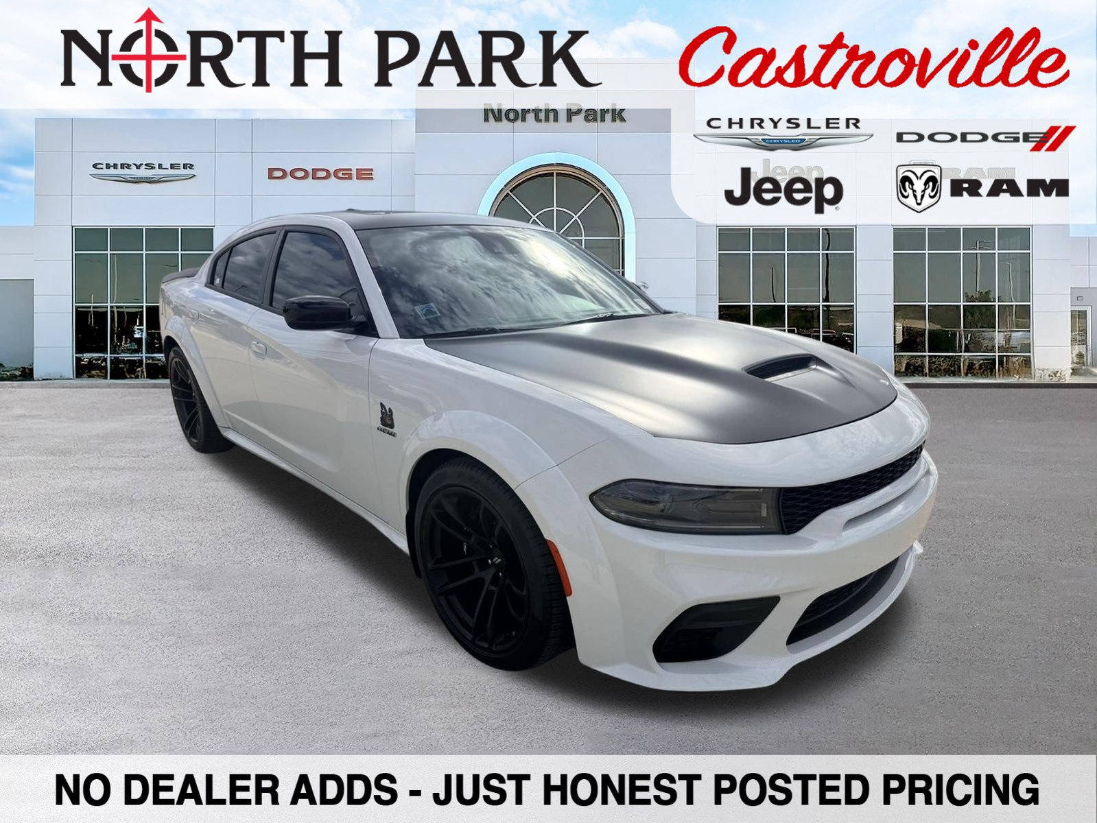 Used 2023 Dodge Charger Scat Pack RWD image 1