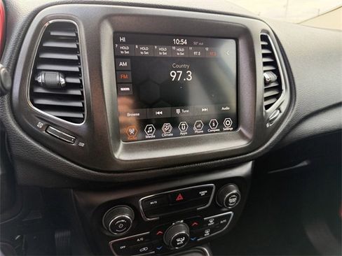 Used 2018 Jeep Compass Trailhawk w/ Cold Weather Group image 24