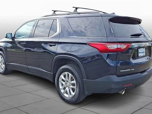 Used 2020 Chevrolet Traverse LT w/ Driver Confidence II Package image 6