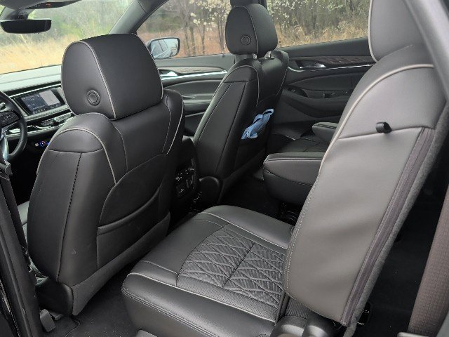 Used 2024 Buick Enclave Avenir w/ Avenir Technology Package AWD/4WD image 18