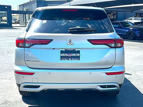 Used 2024 Mitsubishi Outlander SE FWD image 7