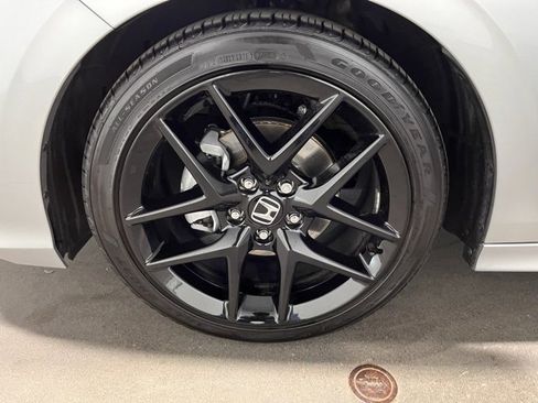 Used 2025 Honda Civic Sport image 28