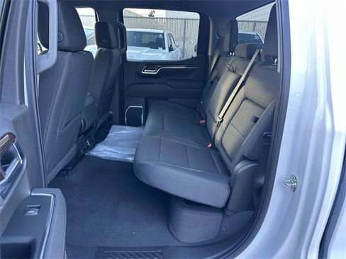 New 2026 GMC Sierra 1500 Elevation image 25