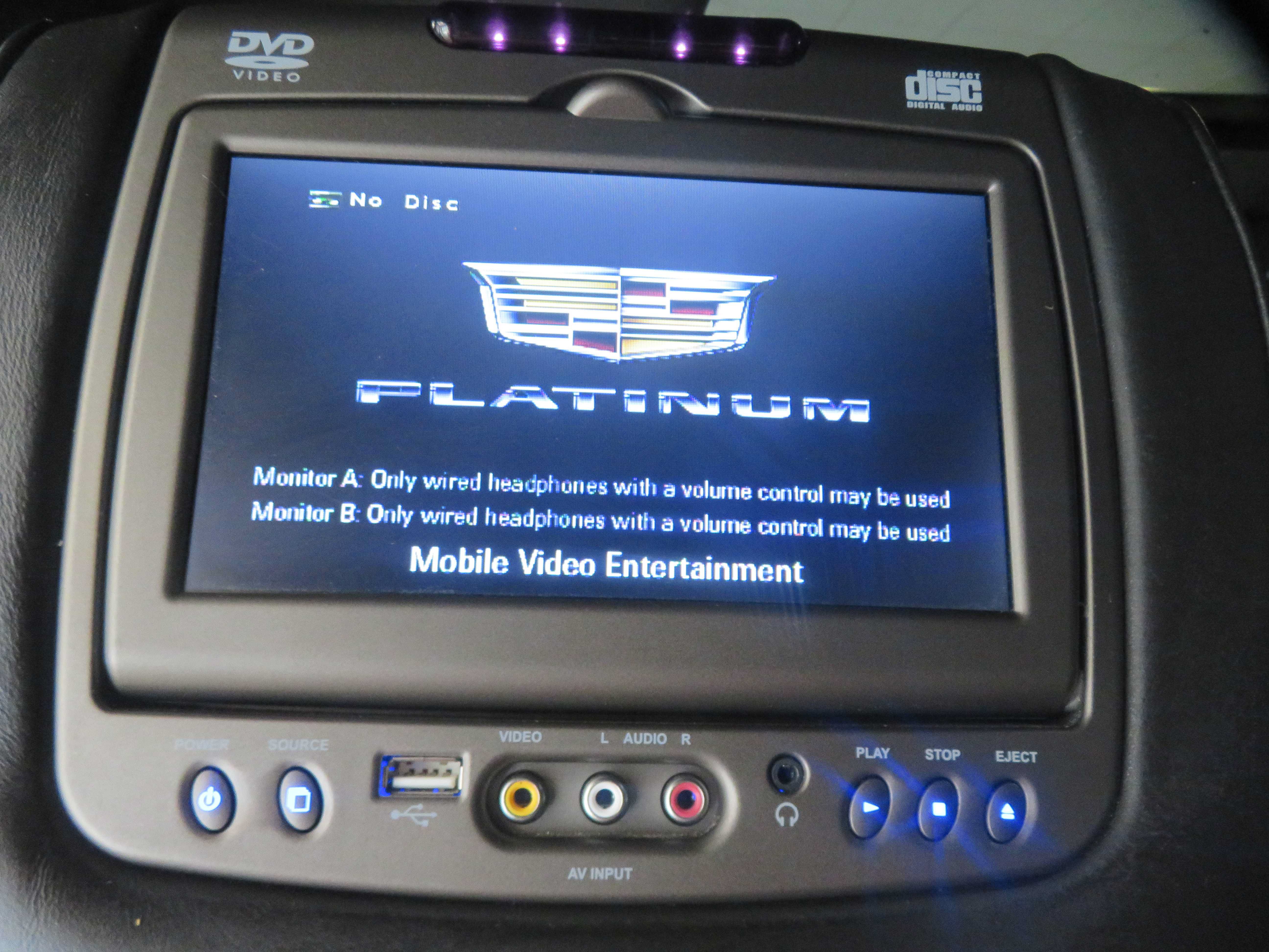 Used 2016 Cadillac Escalade ESV Platinum AWD/4WD image 54