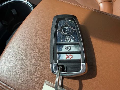Used 2022 Lincoln Nautilus Reserve w/ Equipment Group 201A AWD/4WD image 37