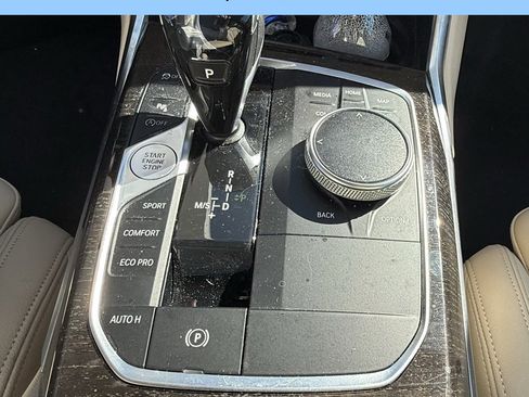 Used 2020 BMW 330i Sedan w/ Premium Package image 17