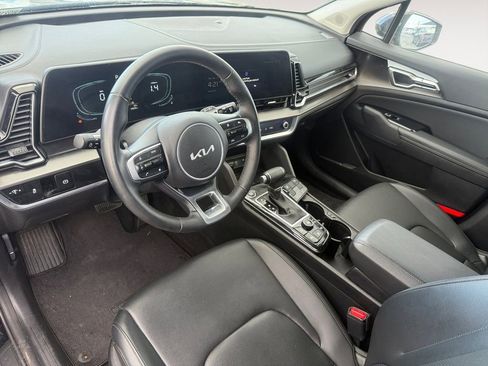 Used 2024 Kia Sportage EX image 14
