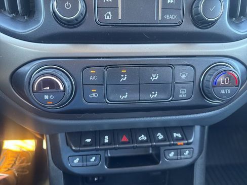 Used 2020 Chevrolet Colorado Z71 image 13