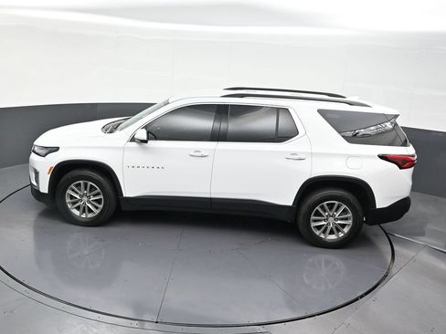 Used 2023 Chevrolet Traverse LT FWD image 11