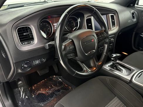 Used 2023 Dodge Charger SXT RWD image 8