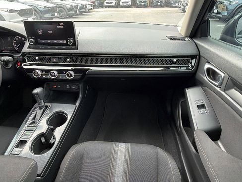 Used 2023 Honda Civic LX image 32