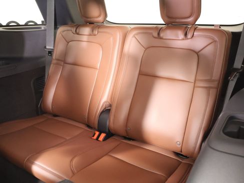 New 2026 Lincoln Aviator Reserve RWD image 13