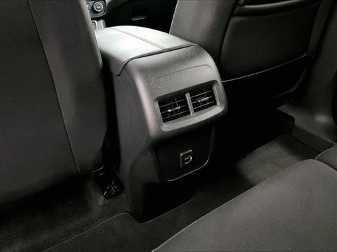Used 2023 GMC Terrain SLE FWD image 25